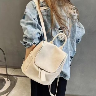 2025新款时尚百搭旅行双肩包女旅游轻便高级感女士休闲黑色小背包