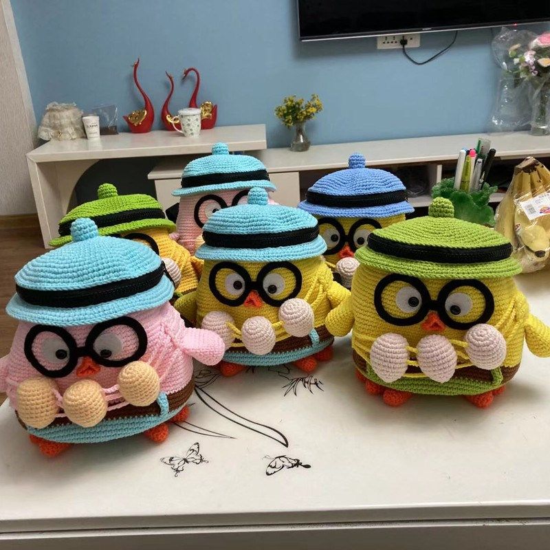 手工钩织小鸡背包毛线编织立体动物Z双肩包成品