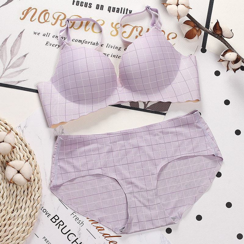 内衣内裤一套女无钢圈薄款聚拢文胸套装学生高中少女小胸罩调整型