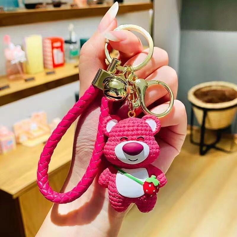 草莓熊钥匙扣可爱卡通挂件