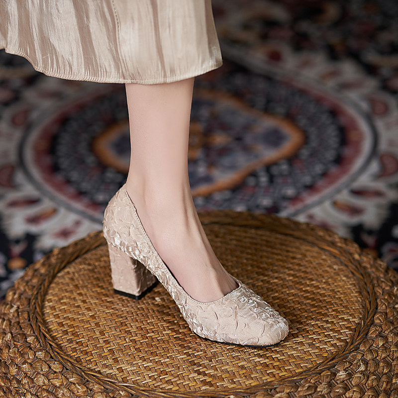 大码高跟鞋41一43脚宽脚胖方头粗跟职业通勤女单鞋小码女鞋313233,女鞋,浅口单鞋,淘宝优惠券,粉丝福利购,淘宝优惠卷