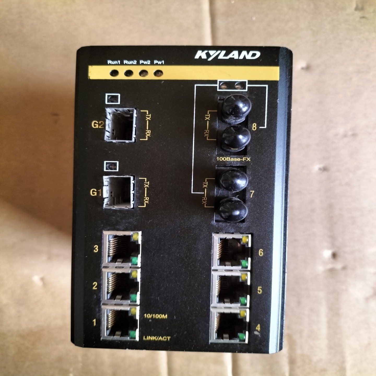 东土交换机SICOM3000-2GX-2M-S1-6T，拆机--议价商品