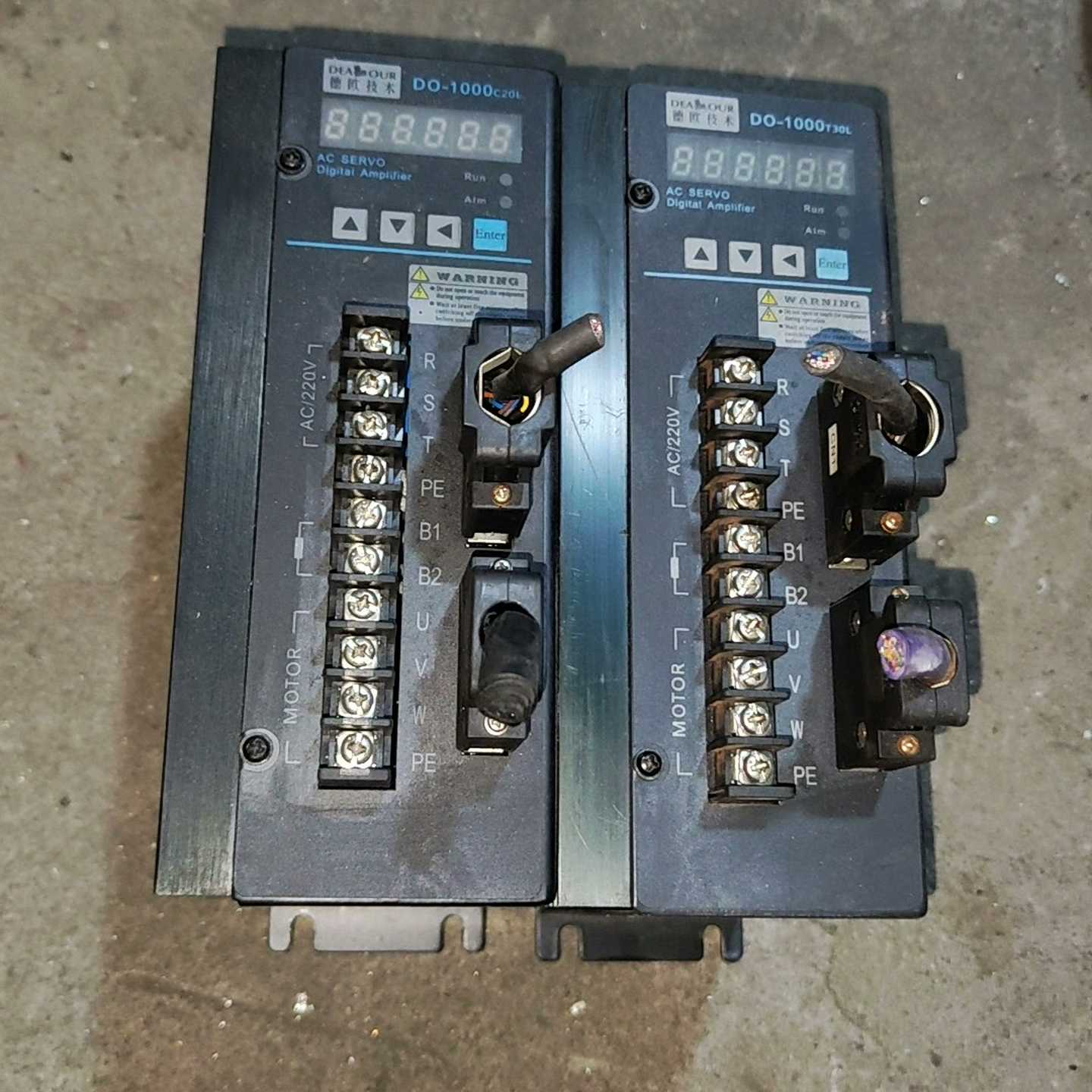 议价德欧伺服驱动器两台,拆机下来的,正常使用包好用,测试发货