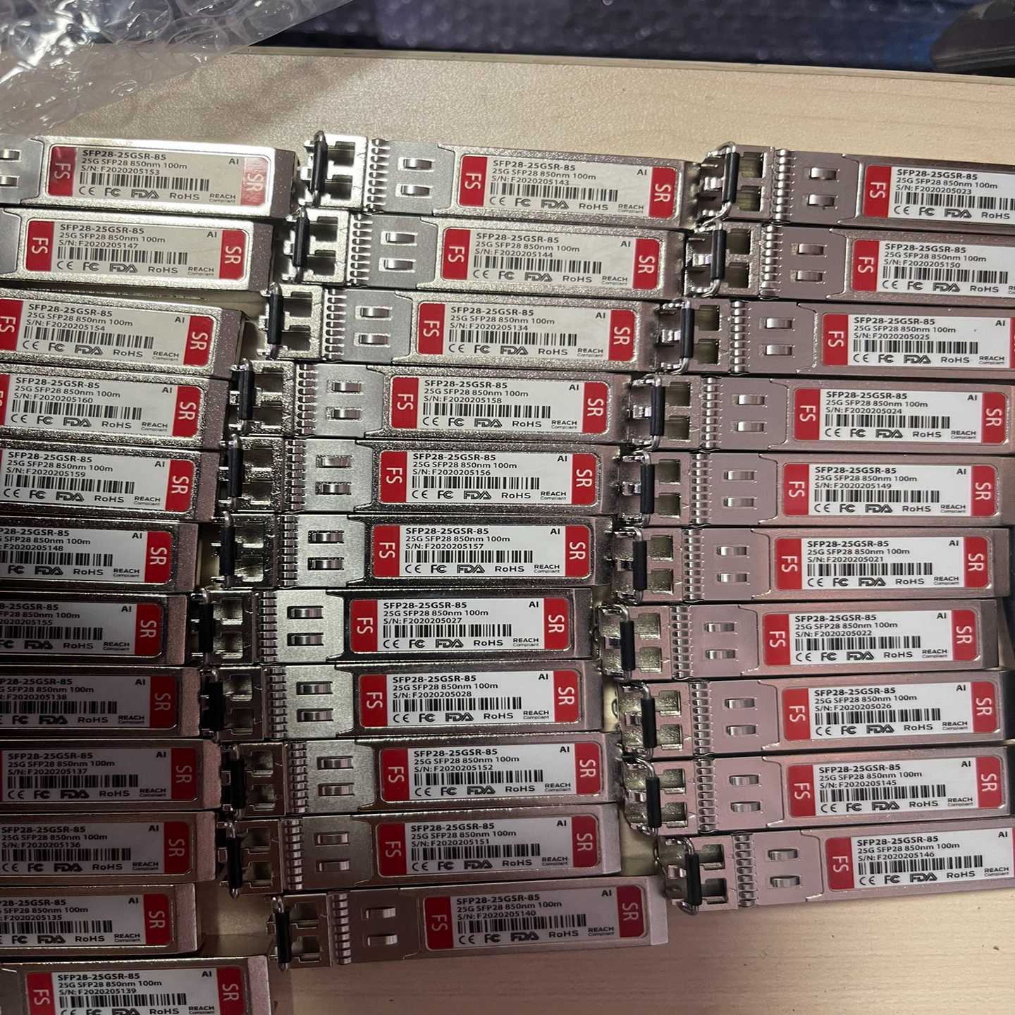 ARISTA机器拆装下FS飞速10GSFP850询价