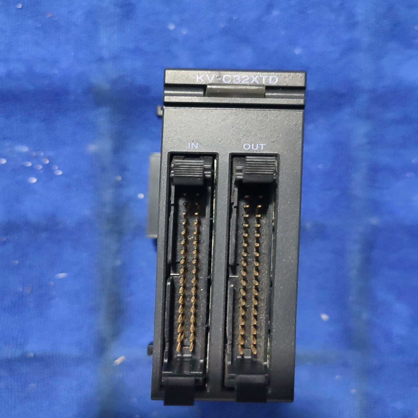 基恩士KEYENCEKV-C32XTD输入输出模块拆机--议价商品