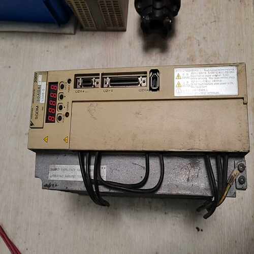 安川伺服驱动器，安川二代3kw驱动器，SGDM-30ADA-~询价