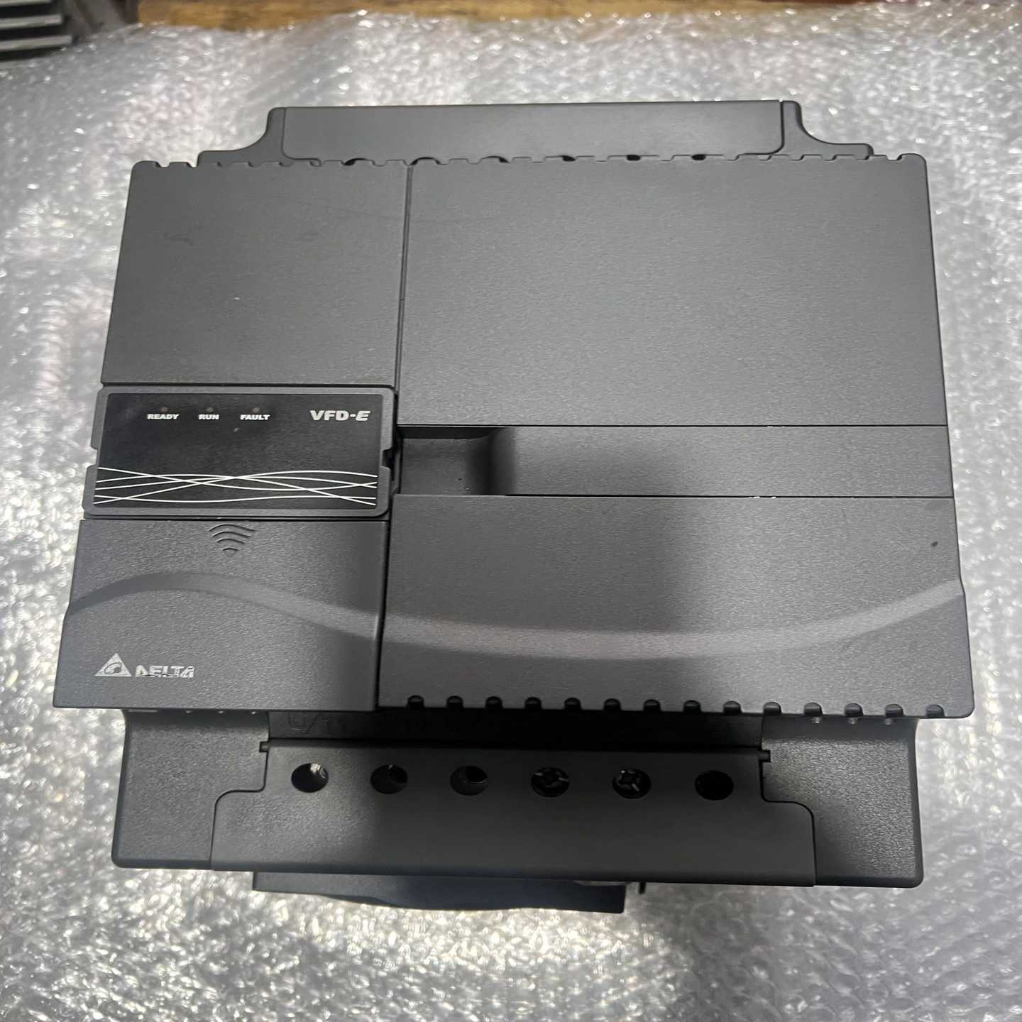 询价台达变频器 VFD150E43A-BA 原装拆机，测试功能正议价