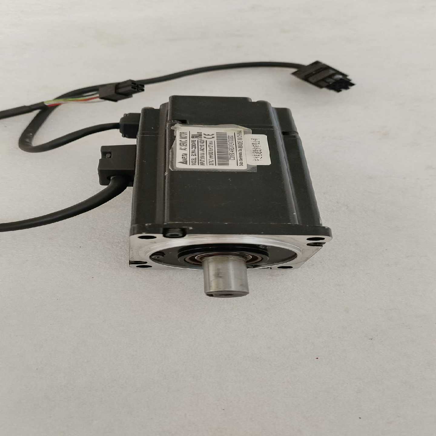 台达400W伺服电机ECMA－C20604RS拆机一台图上--议价商品