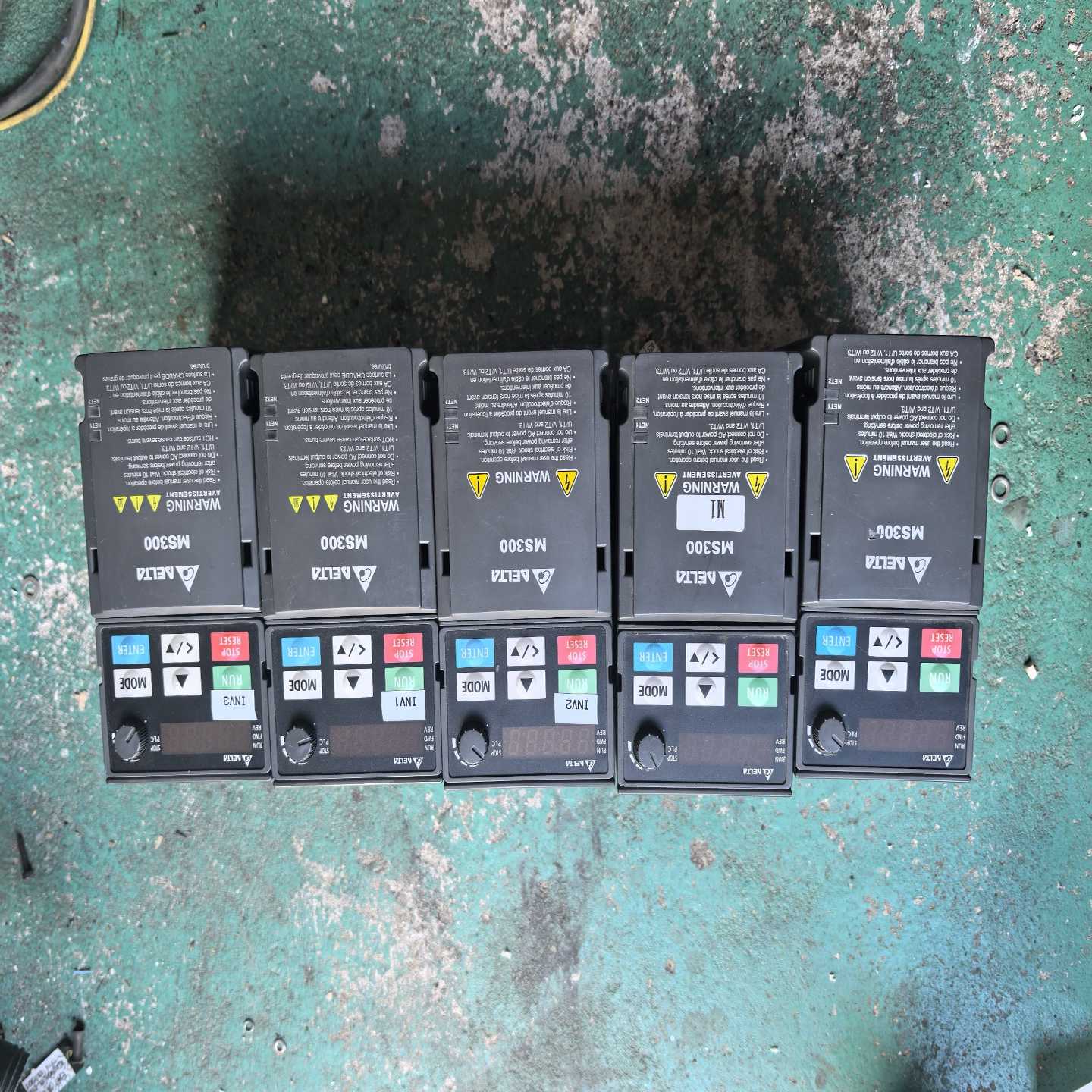 MS300变频器VFD2A8MS21ANSAA0.