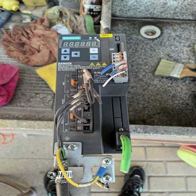 询价~触摸屏VT155W00000，触摸完好，显示有黑圈，如图，后