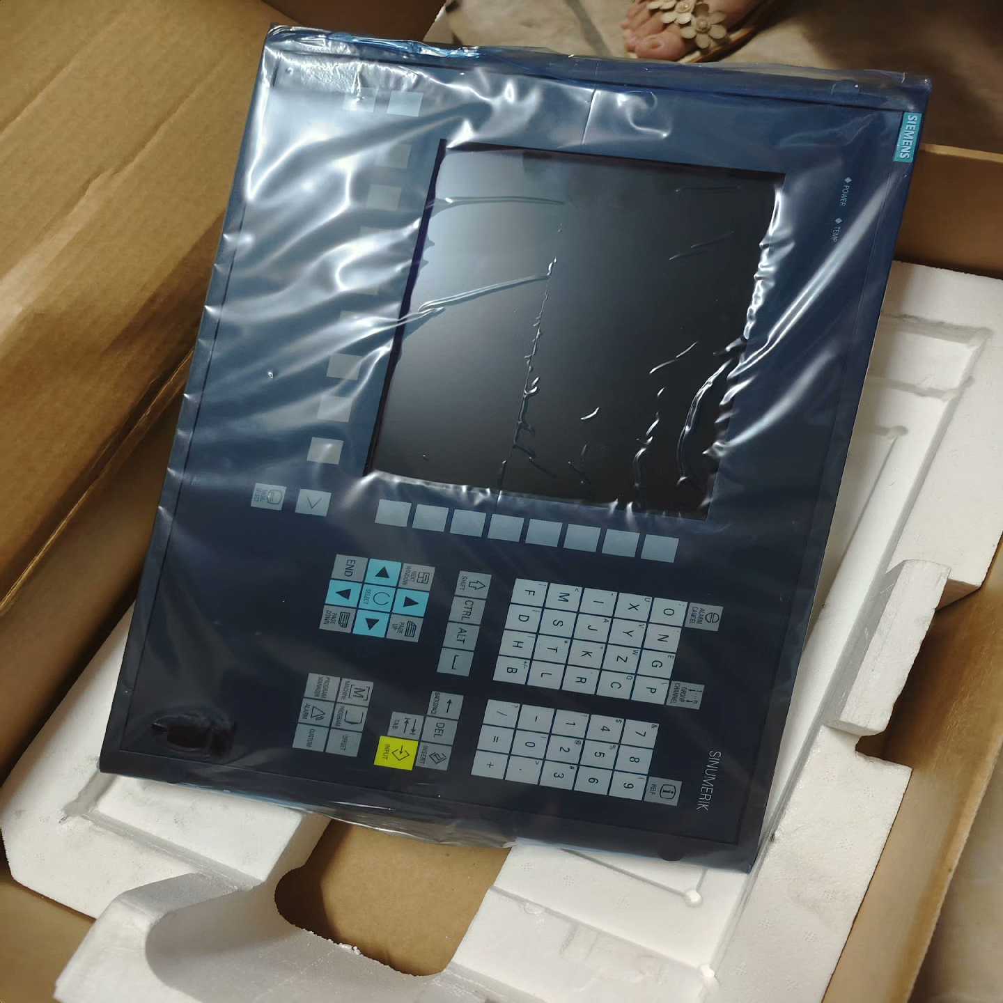 6FC5203-0AF00-0AA1西门子控制面板，全新工程--议价商品