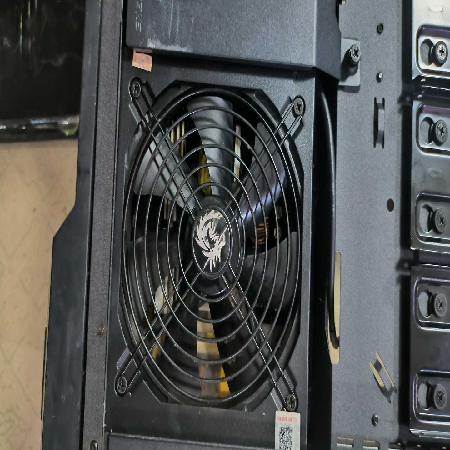 议价电源长诚巨龙GW-EPS1650DA1650W电源2