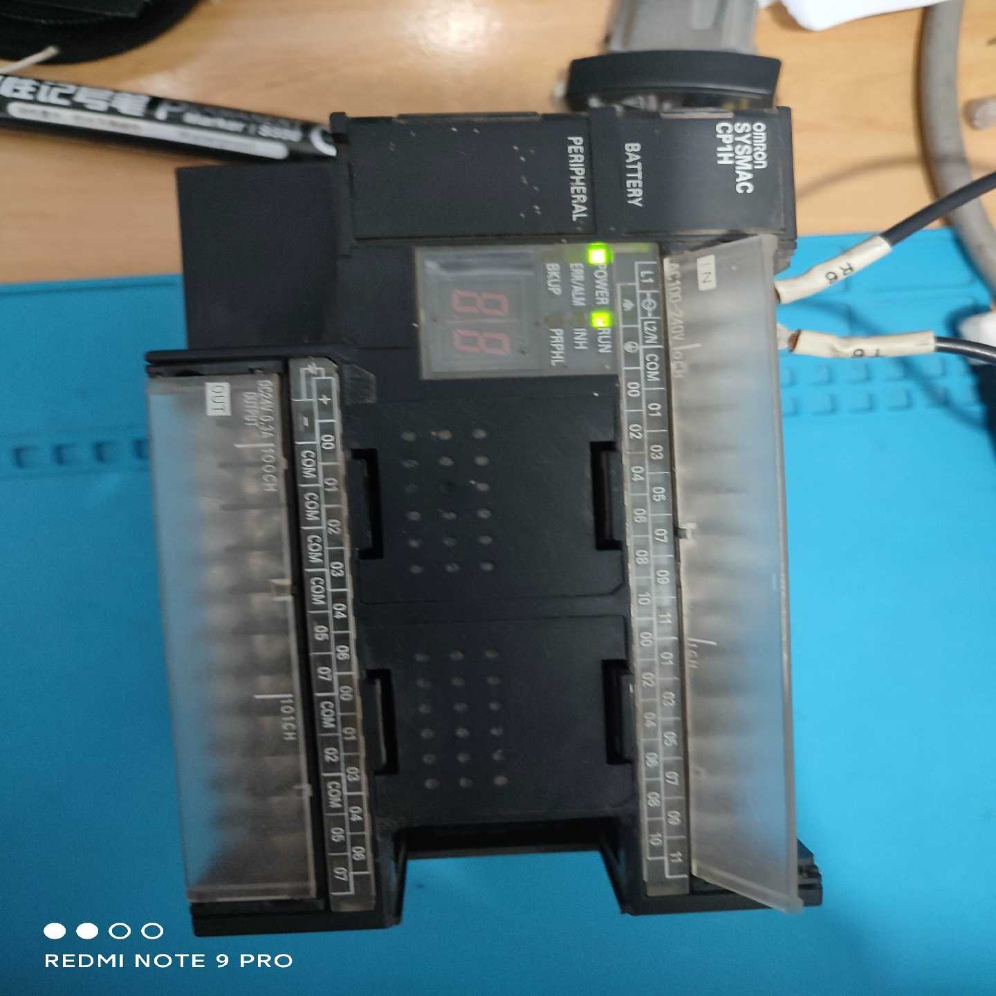 欧姆龙PLC，型号CP1H-X4DR-A，成色如图，功能包好--议价商品