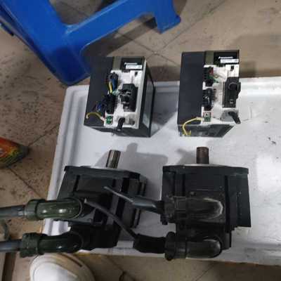 松下1.5KW伺服套装，驱动器MDDHT5540E，电机MD--议价商品