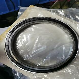 薄壁深沟球轴承61832-2RS,带包装,包装盒破了询价