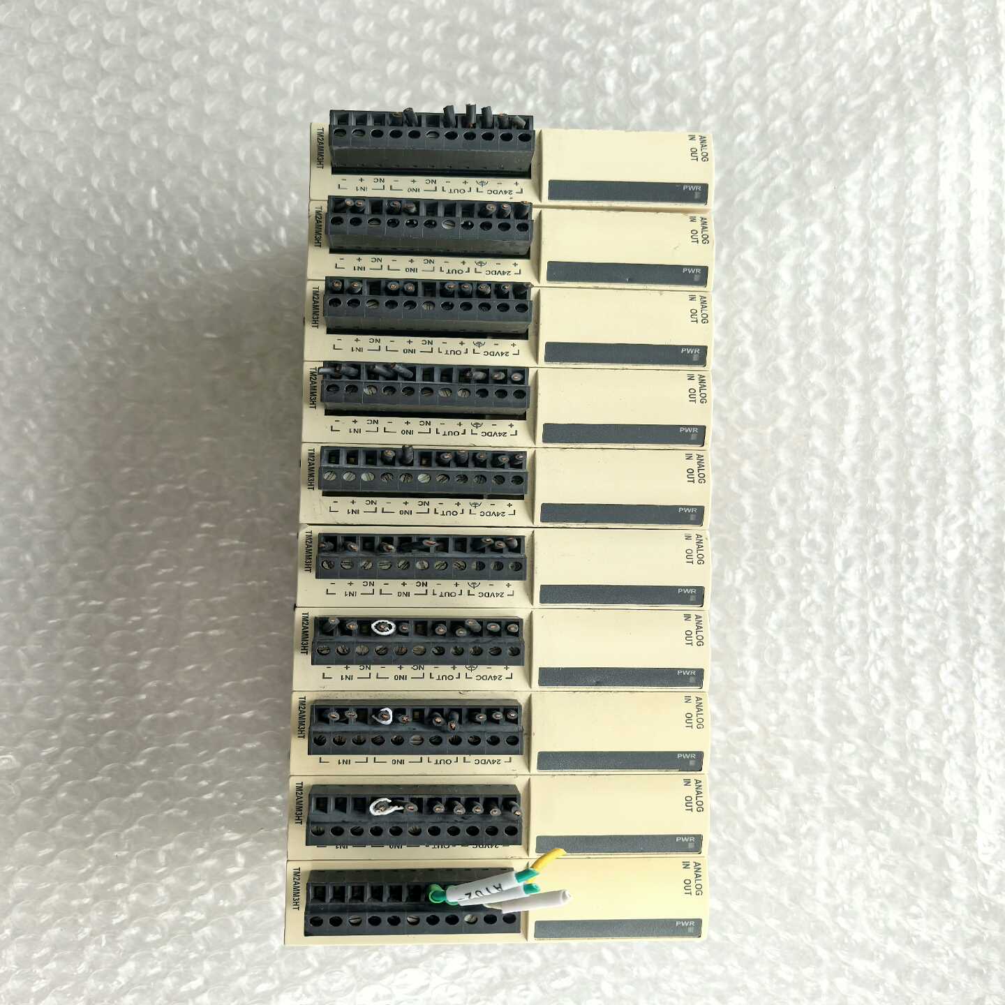 TM2AMM3HT施耐德PLC模块，功能包好--议价商品