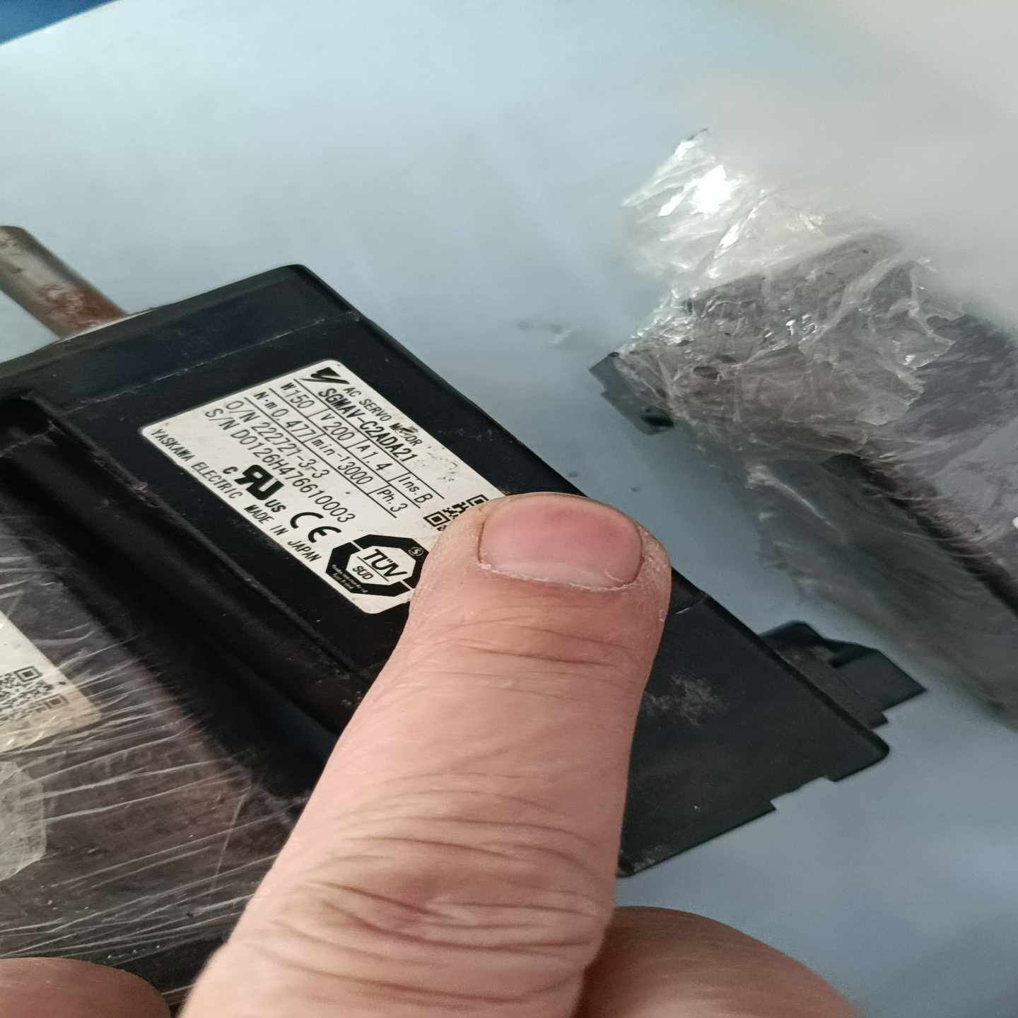 SGMAV-C2ADA21安川伺服电机功能成色新联系询价