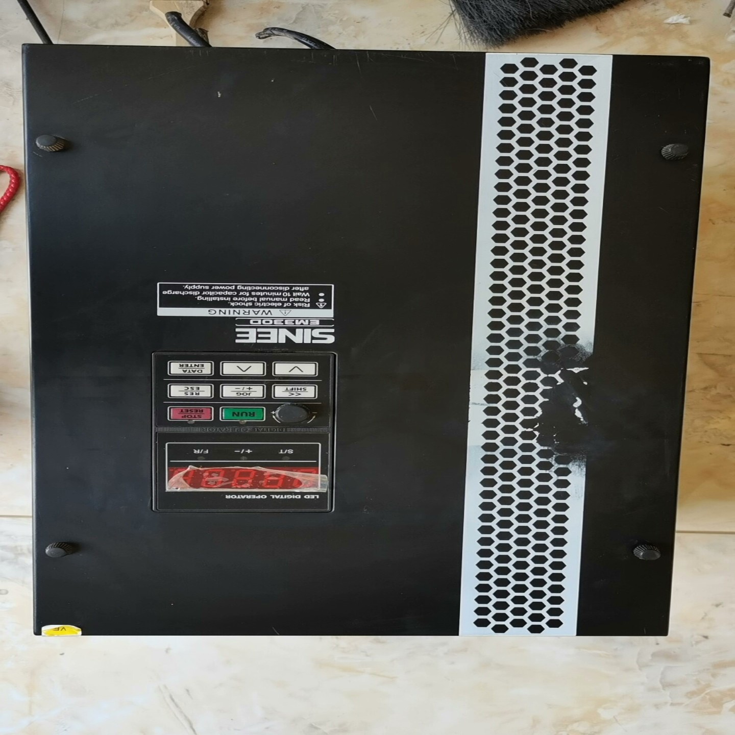 正弦变频器EM330D-SJ-030-3B，有十几台询价