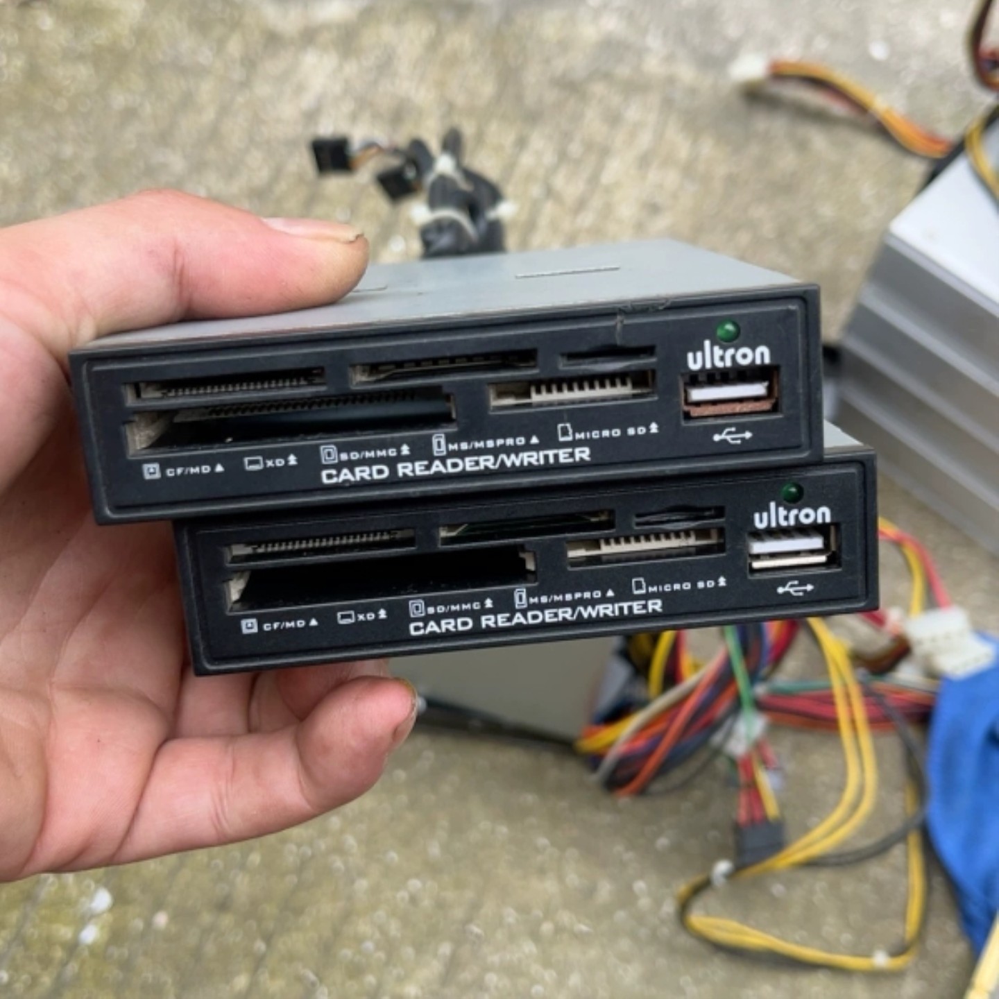 售前询价Ultron UCR 75-in-1 Internal 3