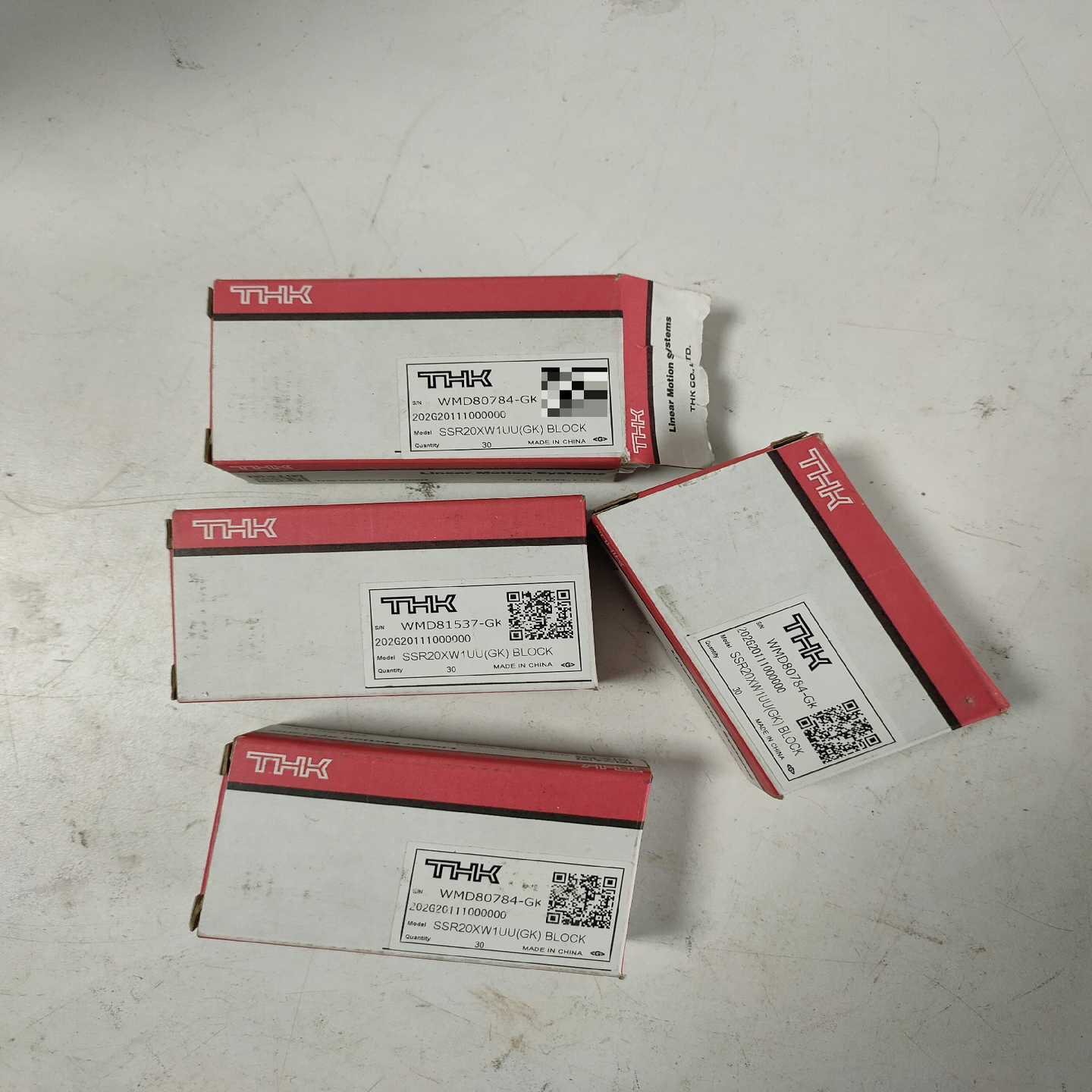 THK滑块SSR20XW1UU(GK），有一个包装盒开口适用