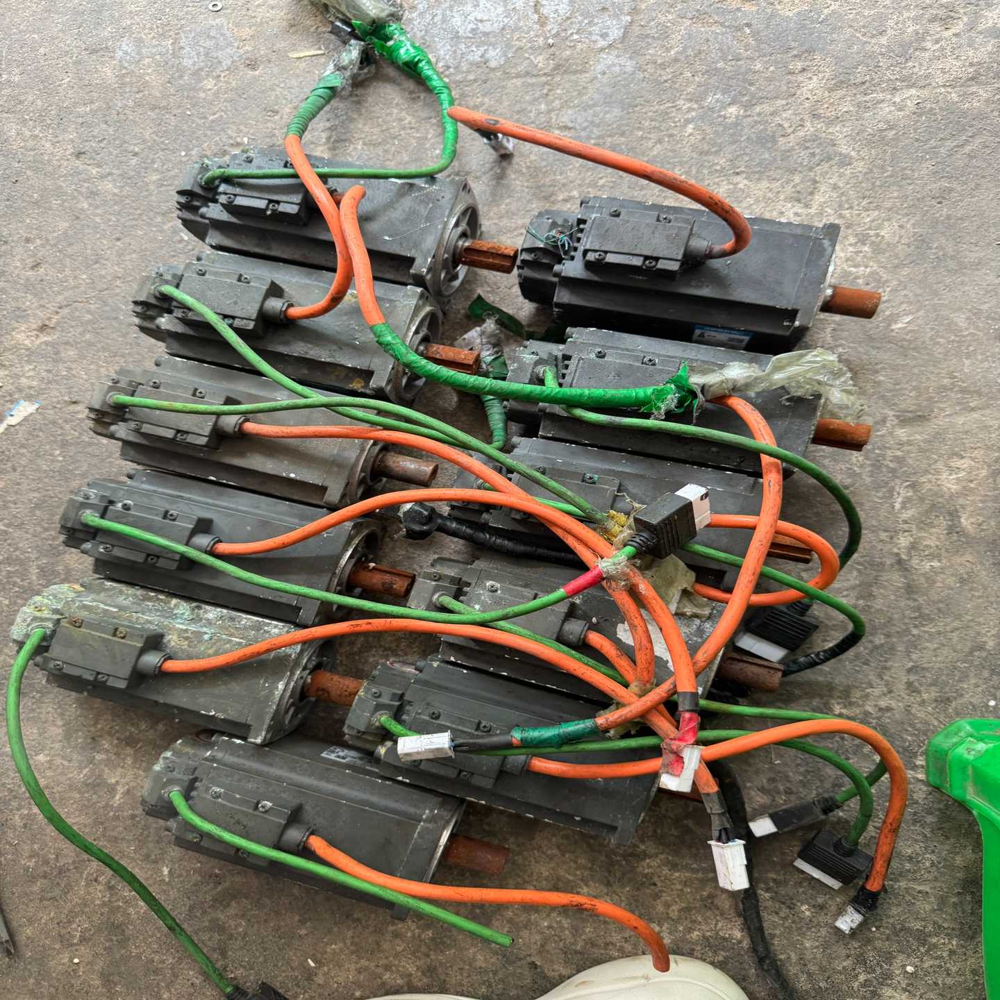 西门子伺服电机1FL6044-2AF21-1AA1电-议价