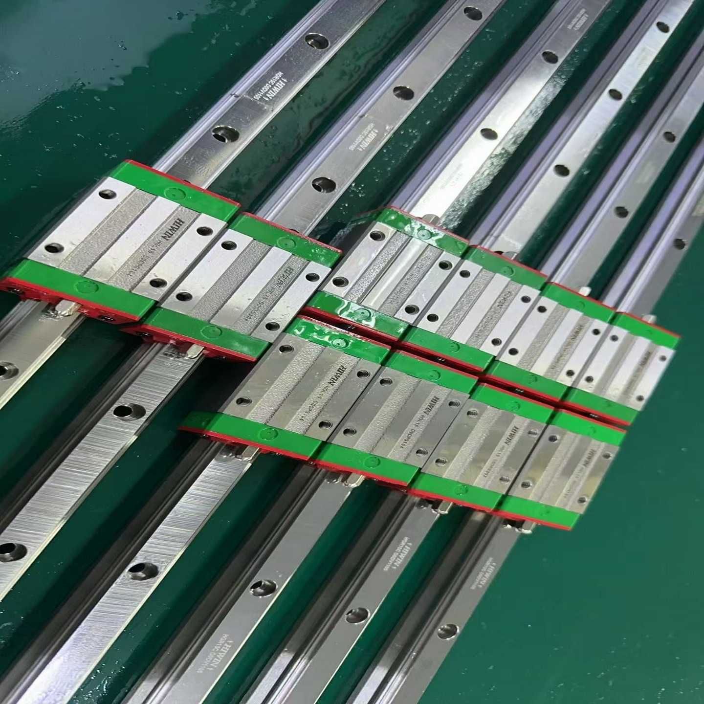 九成新台湾上银HIWIN直线导轨滑块EGH15CAE询价