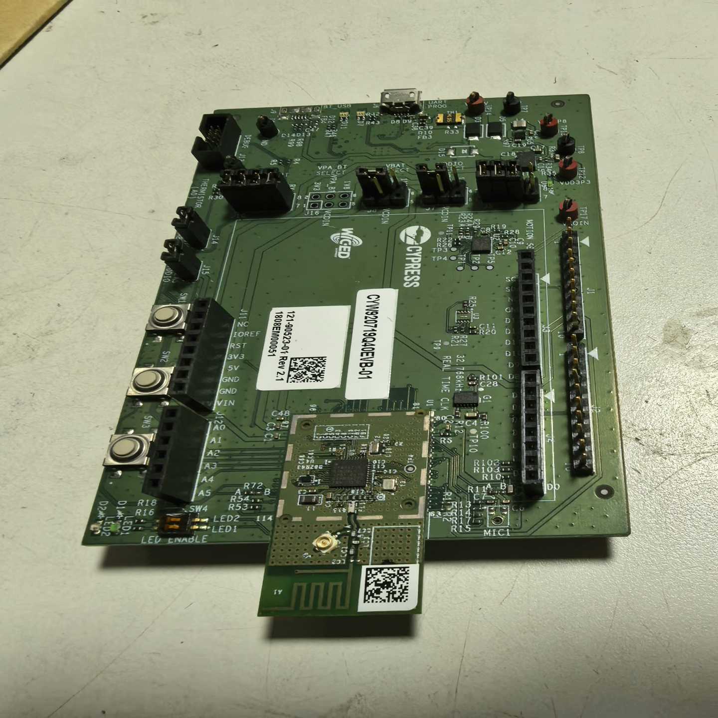 咨询-英飞凌开发板CYW920719Q40EVB-01