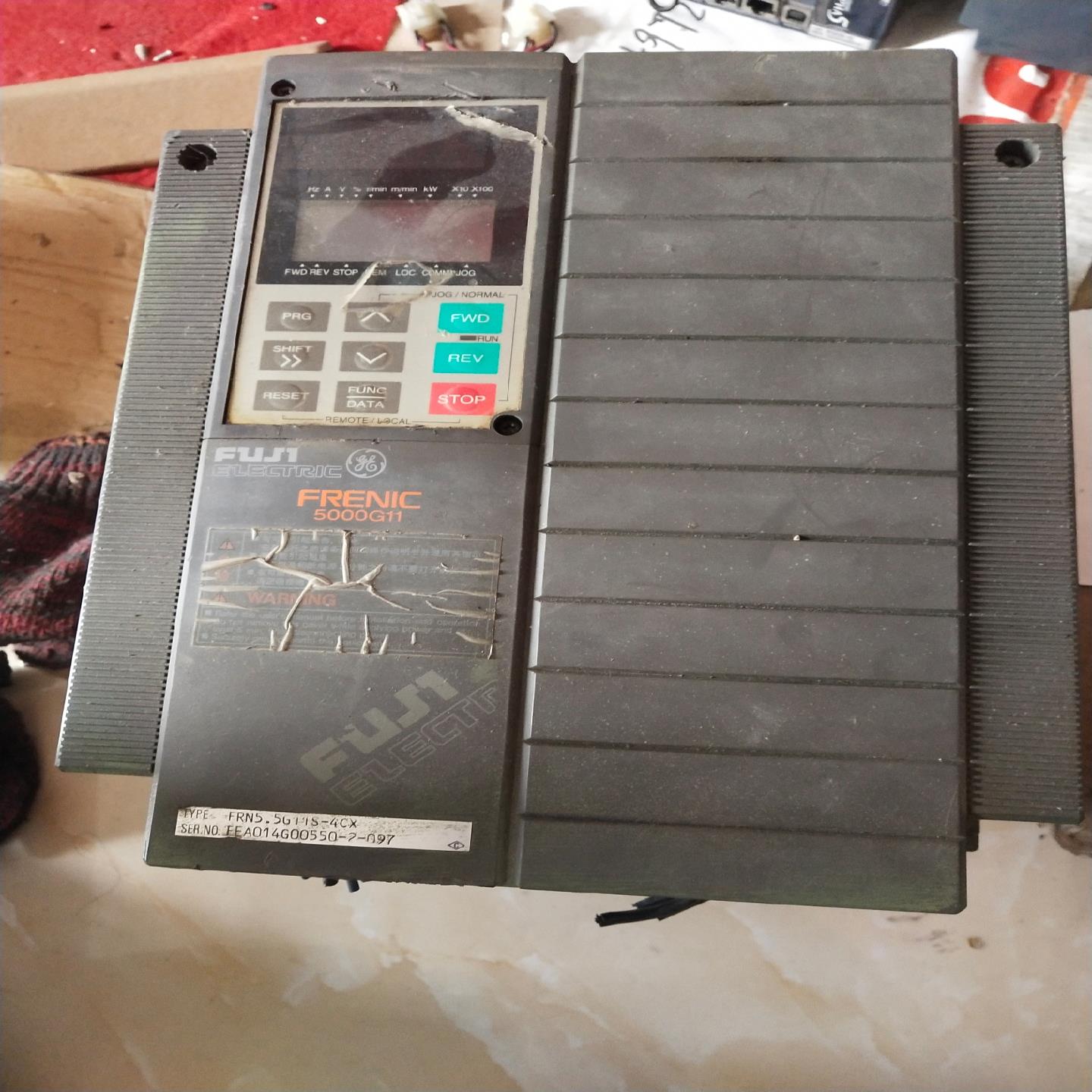 富士变频器FRN5.5G11S-4CX质量好的（佳毅工控）
