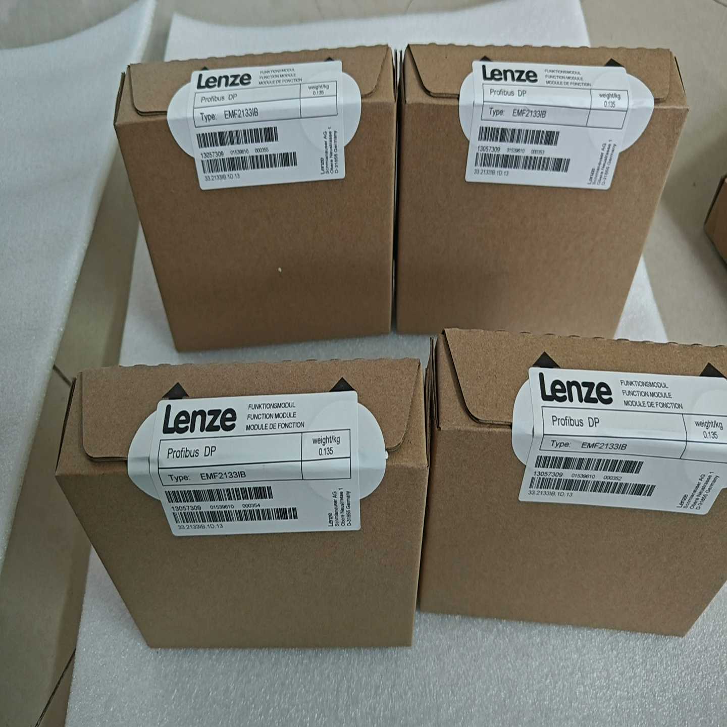 Lenze 伦茨模块 EMF2133IB  五个 需（地坛设备）