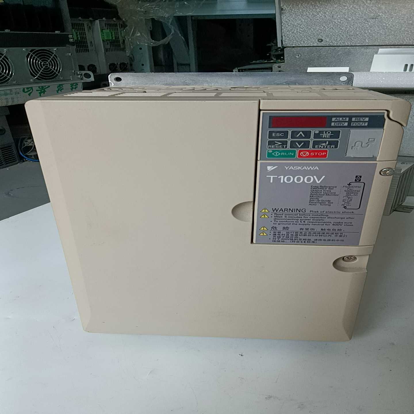 CIMR-TB4V0038ABA  安川变频器T1000V，~询价