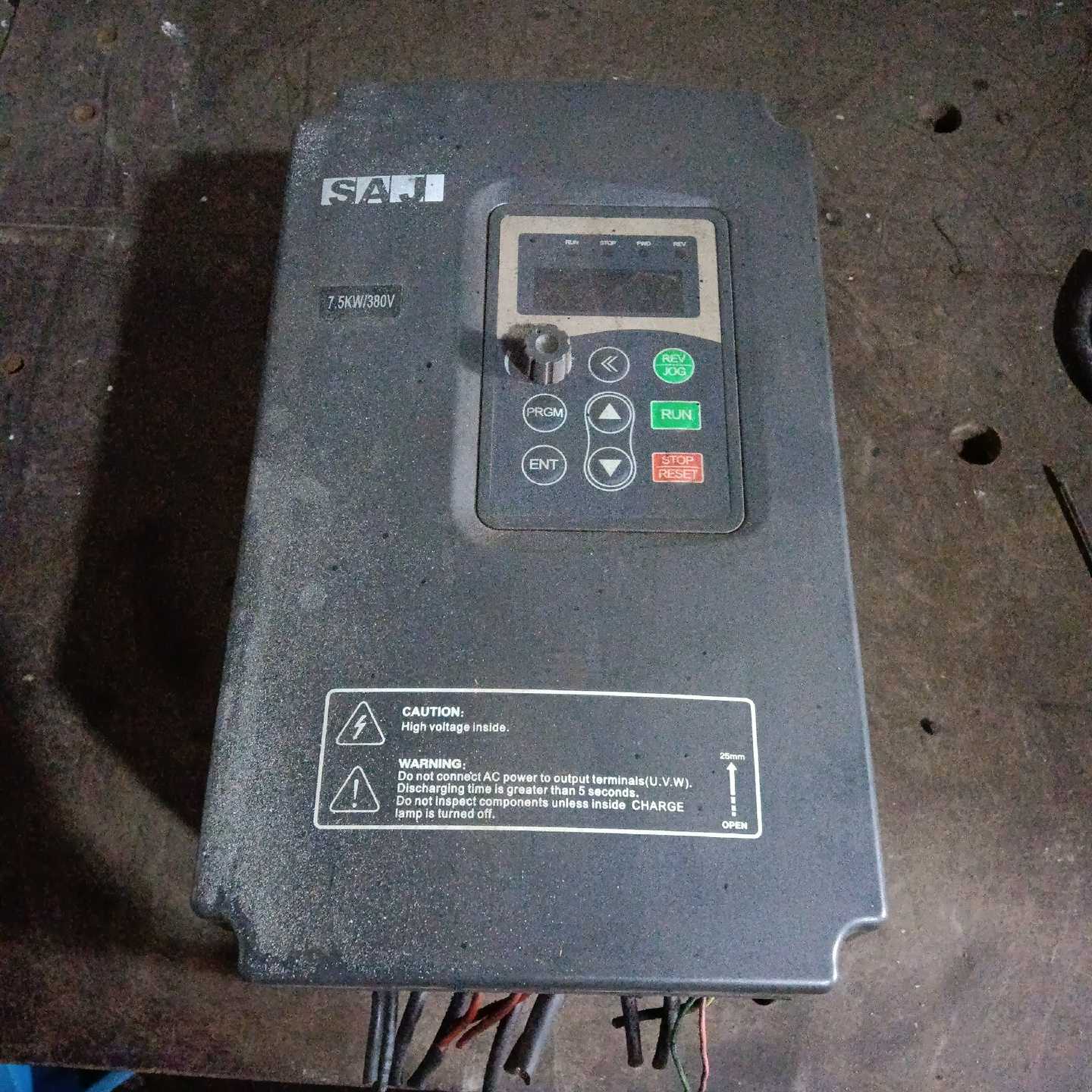 三晶变频器 7.5kW 8000B-4T7R5GB 拆机一台【鑫鑫商铺】