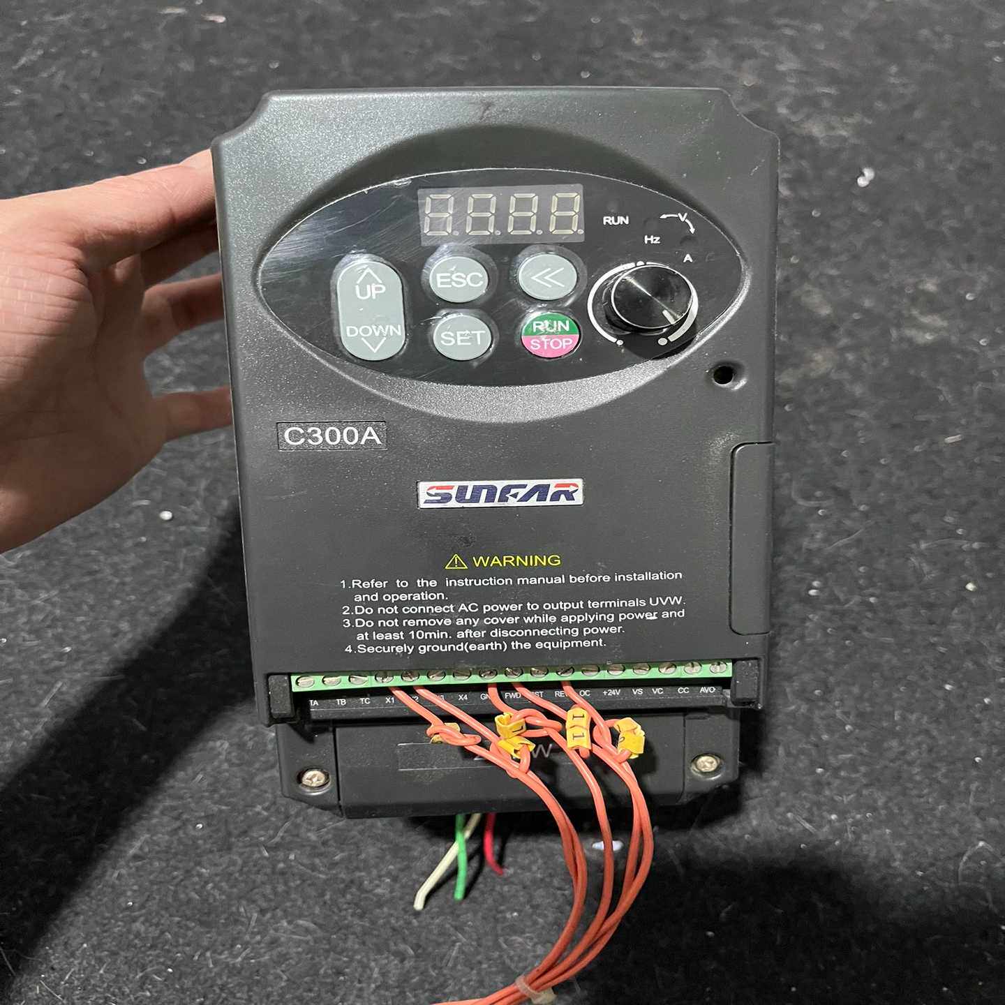 四方C300A变频器2.2KW单相220VC300A-2S