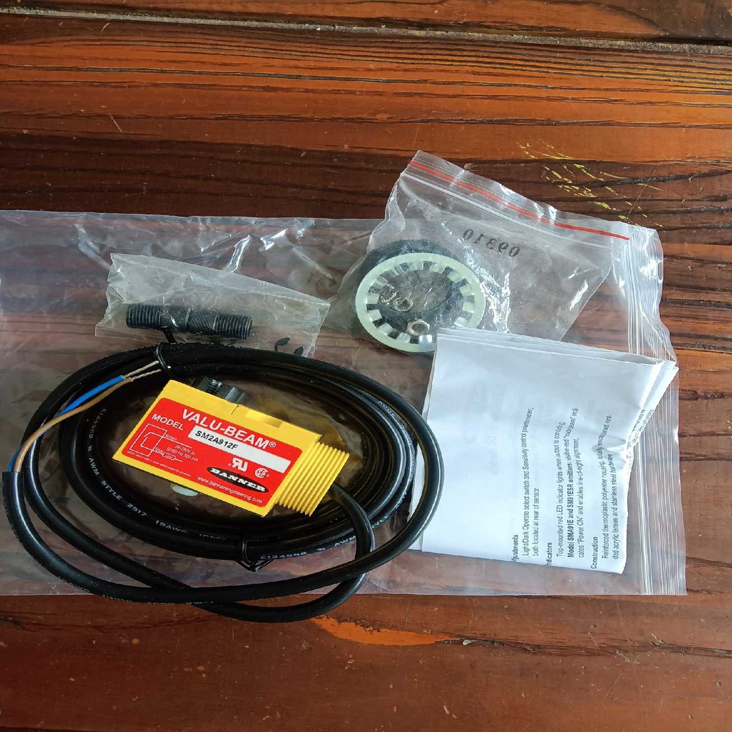 【议价】SM2A912F邦纳光纤放大器，配件齐全，无外包装盒。