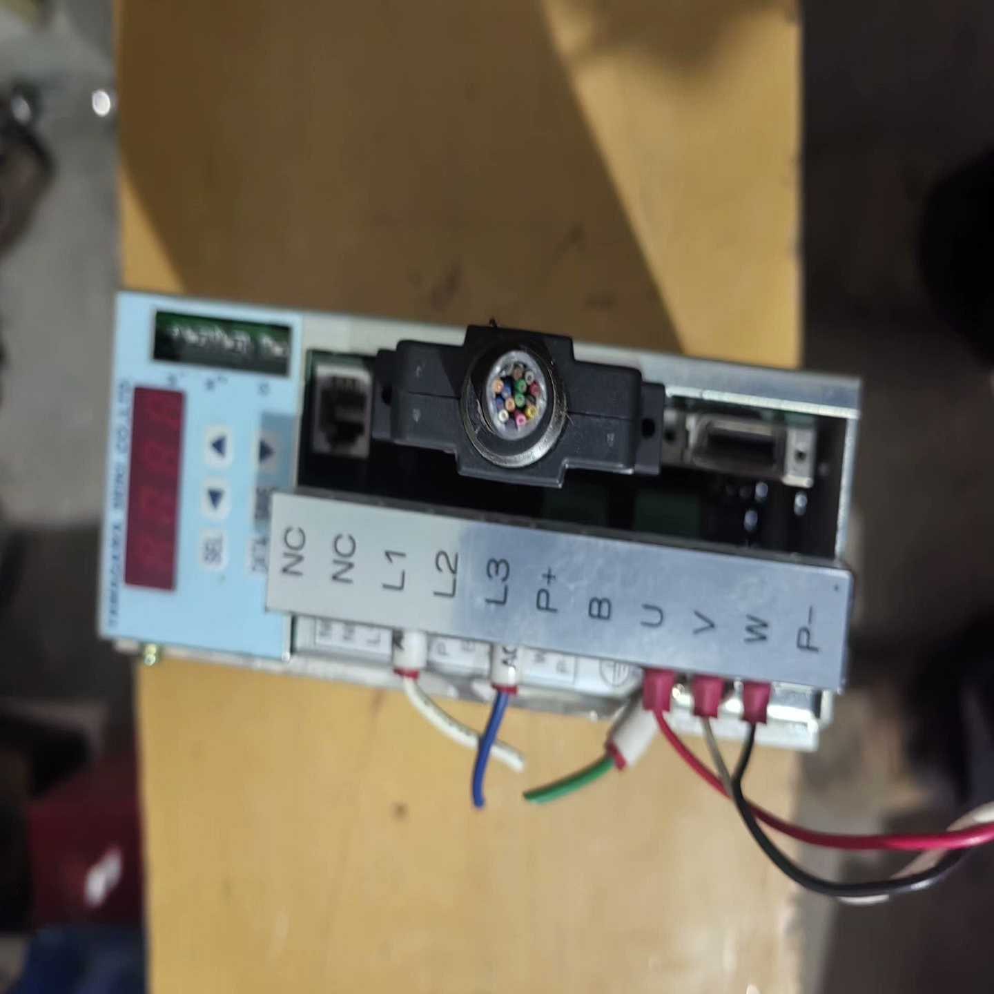 多摩川交流伺服驱动器，型号TA8110N2112 E829，~询价