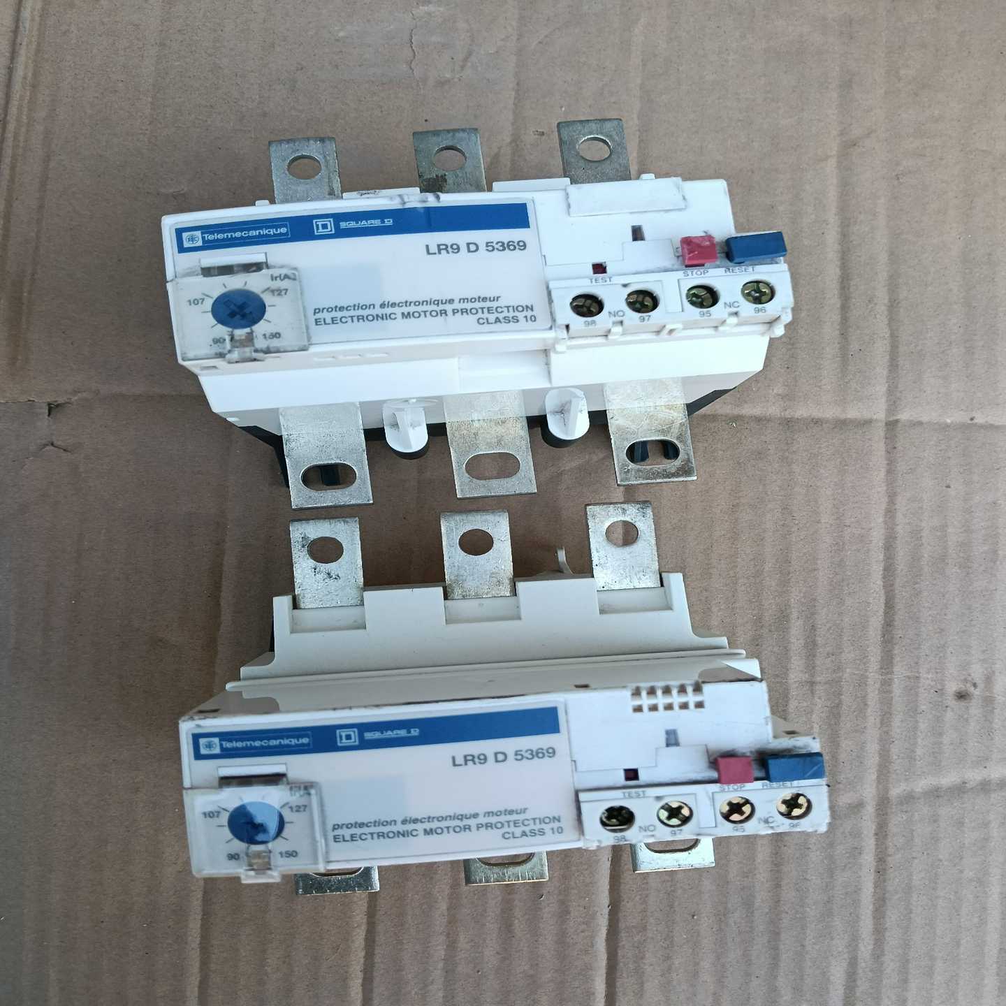 施耐德LR9D5369电子热过载继电器全新样子如图没有开封，-询价客