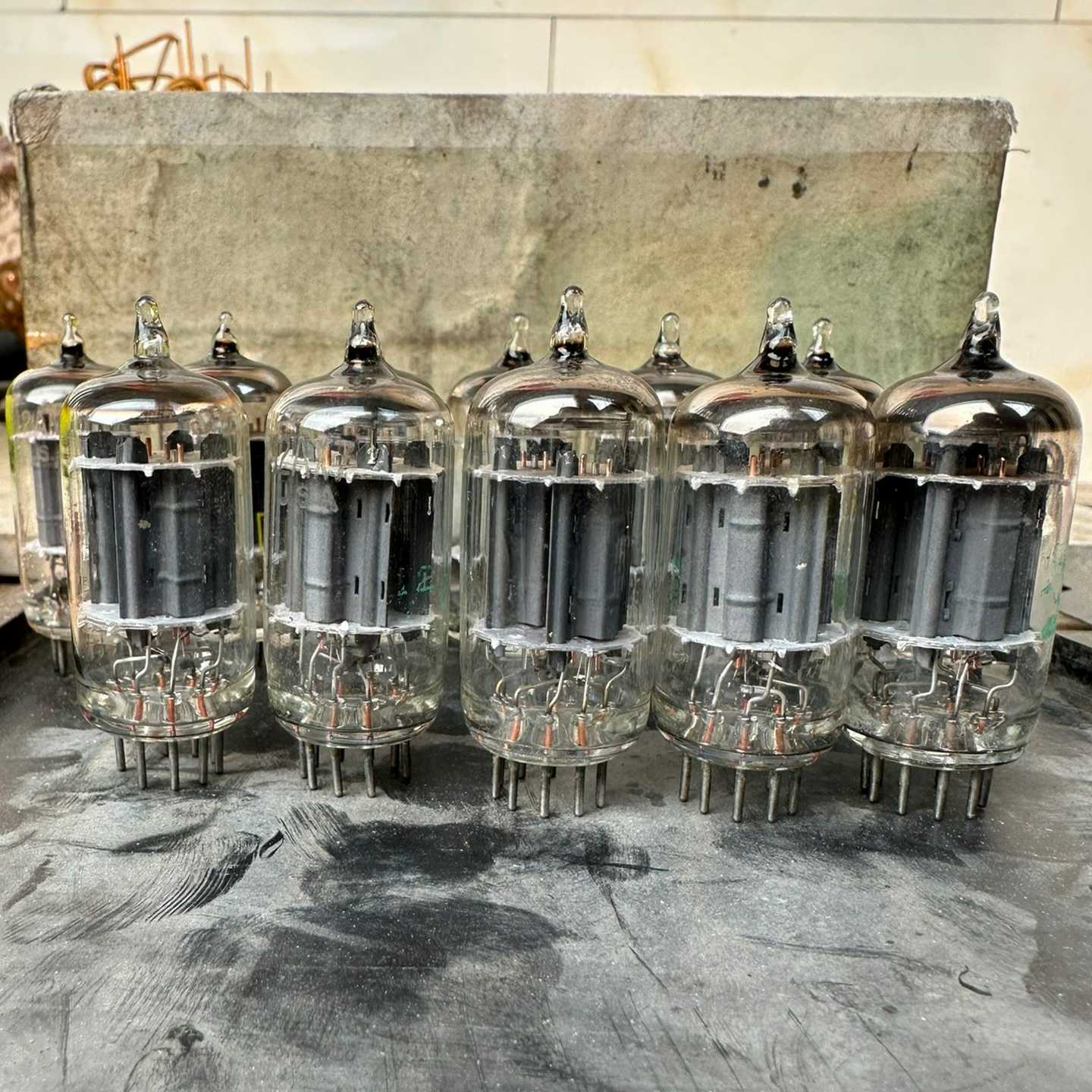 喜万年长屏12AX7电子管，代换6n4ECC8370询价