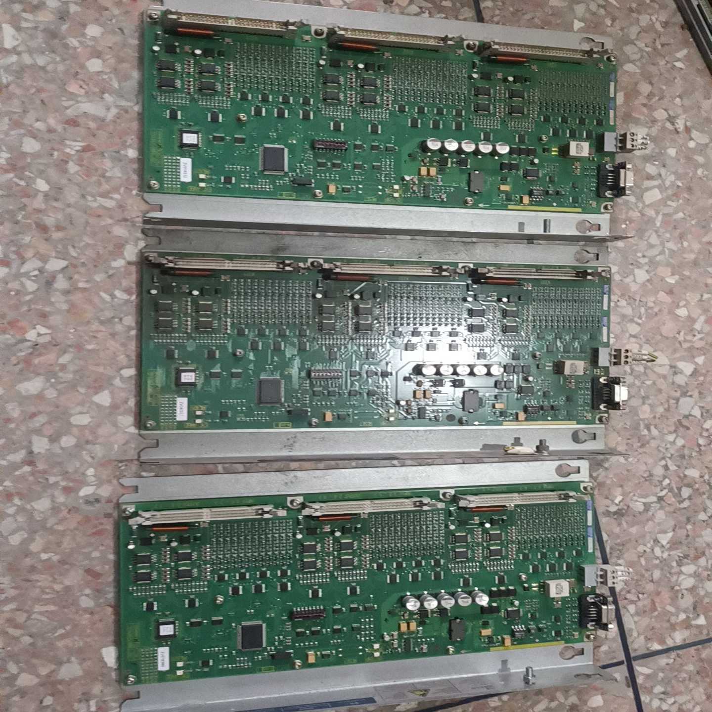 IO接口板，顺丰快递6FC5611-0CA01询价