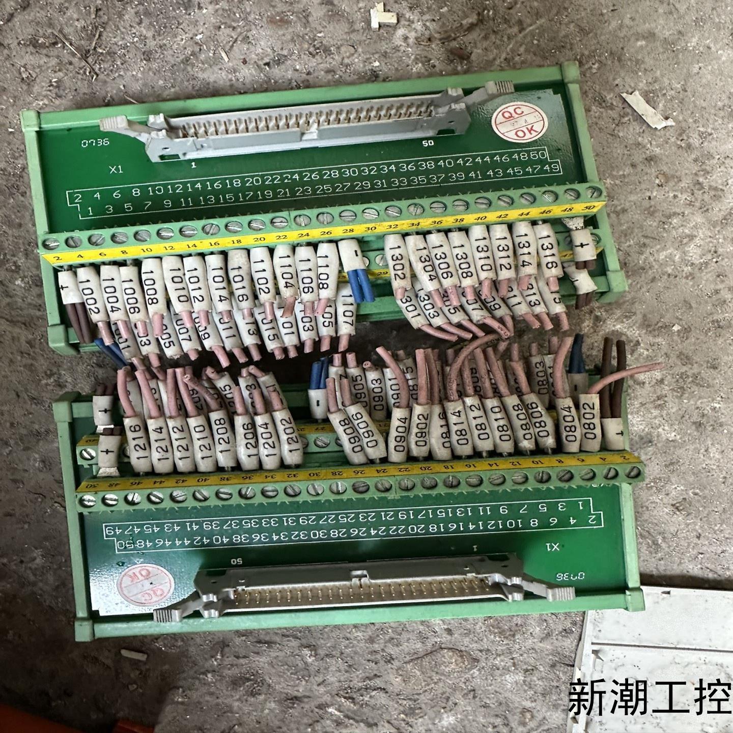 凌华ADLINK PLC端子板拆机品实物拍摄绿色外壳议价商品