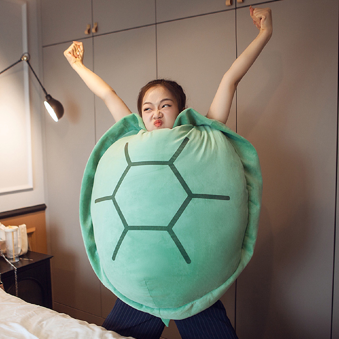 超大龟壳抱枕神器衣服网红龟壳躺人穿睡袋被子靠枕乌龟壳玩偶可穿