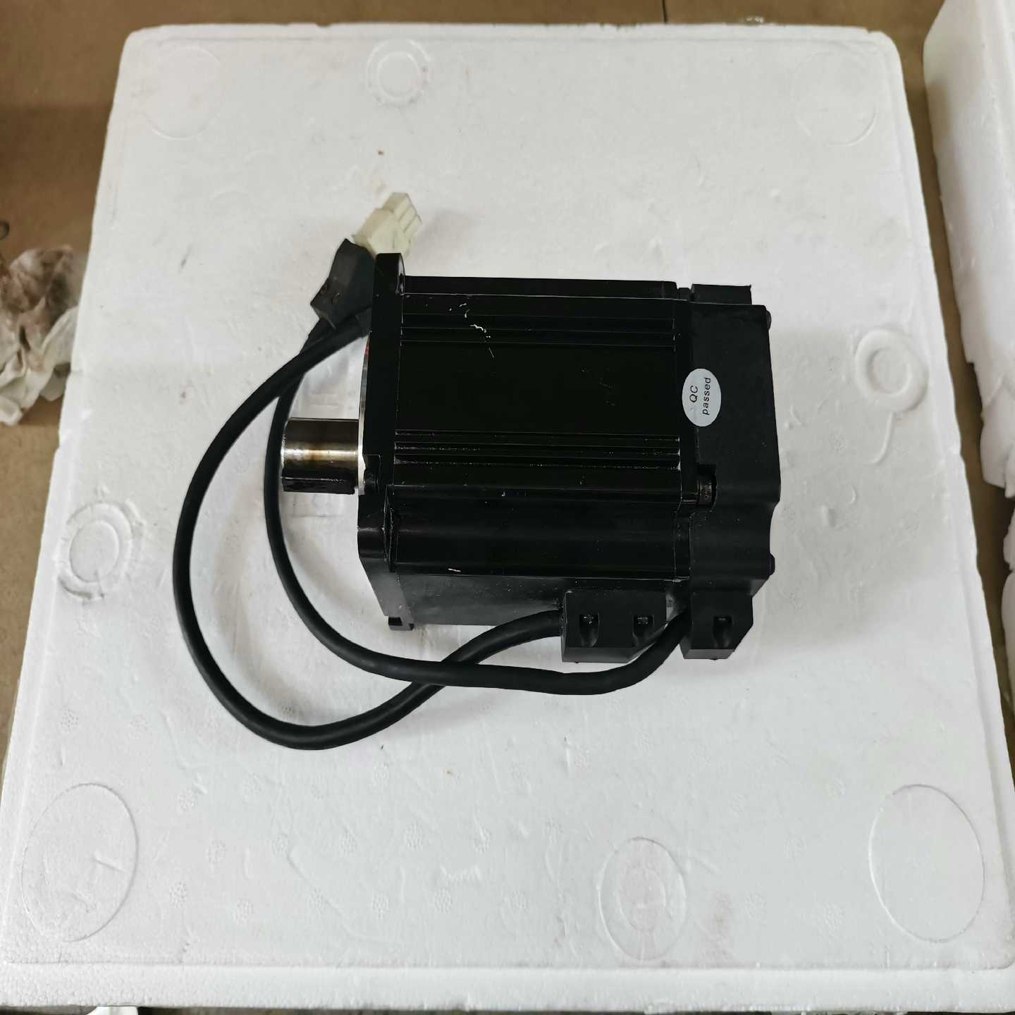 雷赛750w伺服电机，型号ACM8008M2H-B1-D-S询价