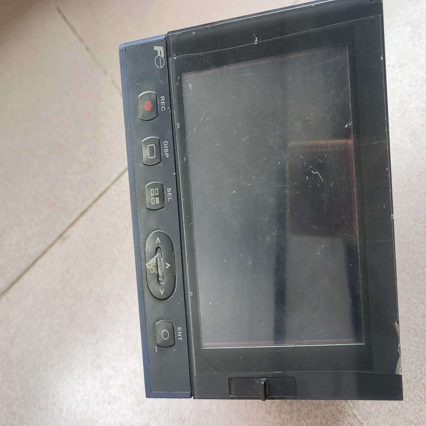 议价富士Fuji彩屏无纸温度记录仪，型号:PHN61N11-C