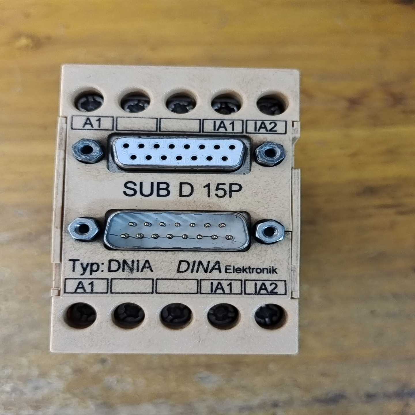询价德国DINA空压机。DNIA611D,SUBD15P东