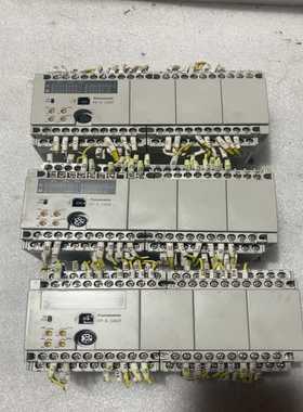 松下PLCAFPX-C60T两台有需要的联系固定脚扣断裂--议价商品