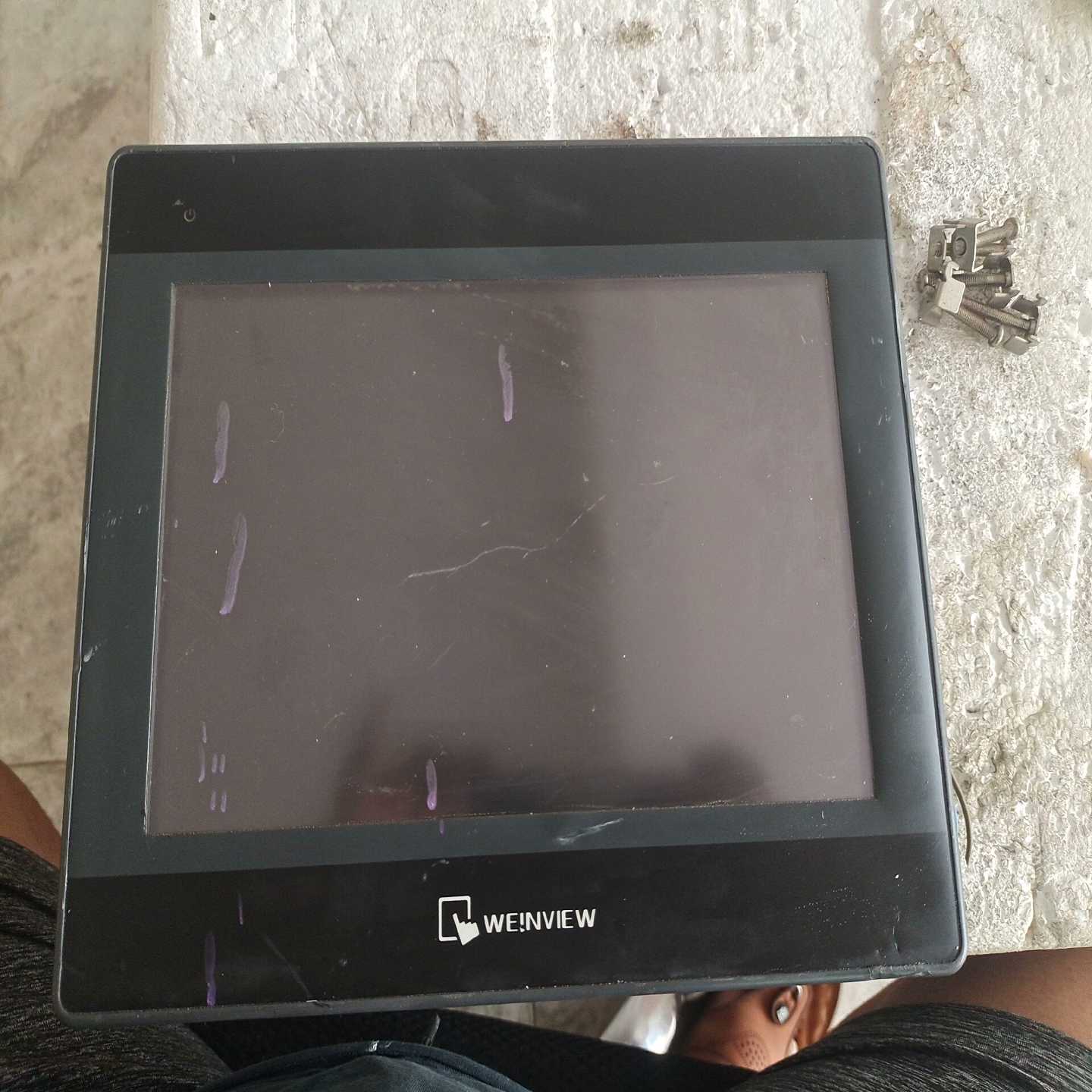 威纶触摸屏TK6100iV5WV10寸成色如图，询价