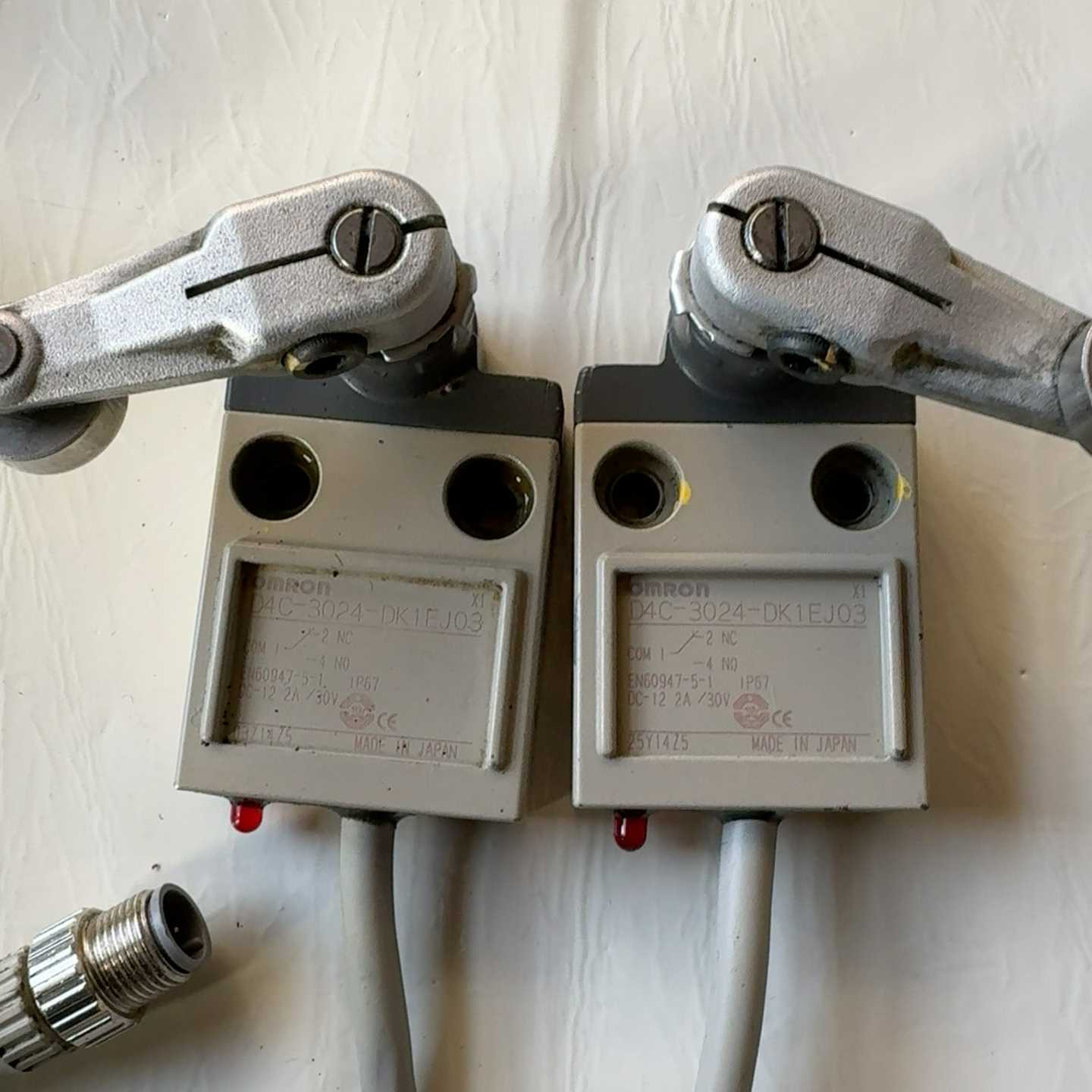 D4C-3024-DK1EJ03~询价