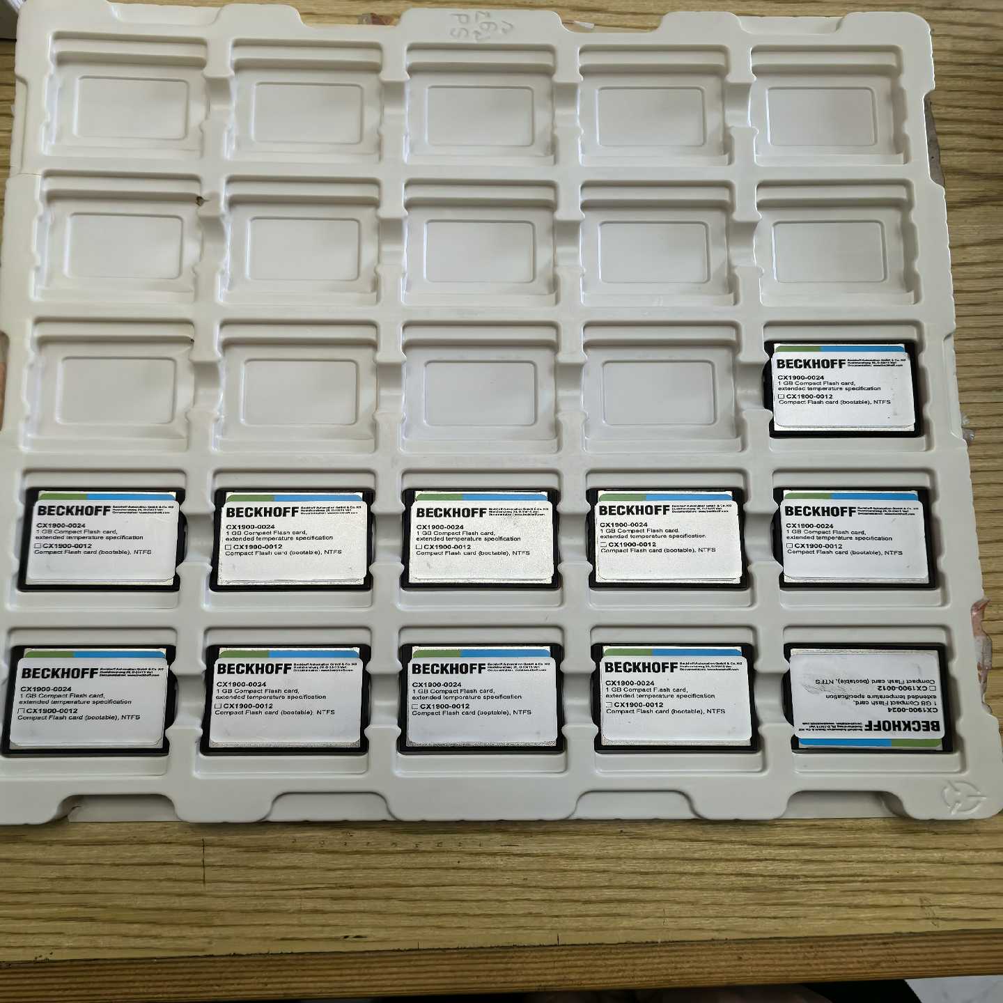 倍福CF卡CX1900-0024成色98新1GB，标价单