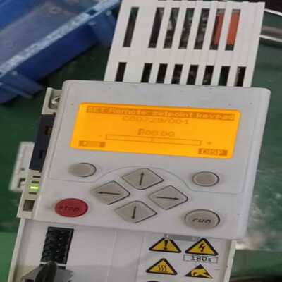 【幸琪商铺】​​E84AVSCE2224SB0伦茨变频器8400 2.2