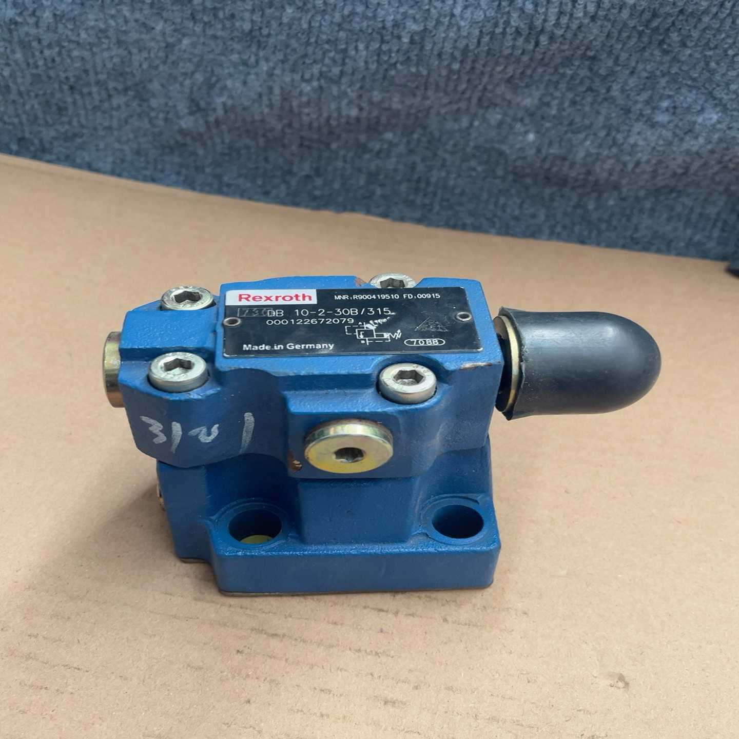 力士乐先导式溢流阀，型号DB10-2-30B/315，德国--议价商品