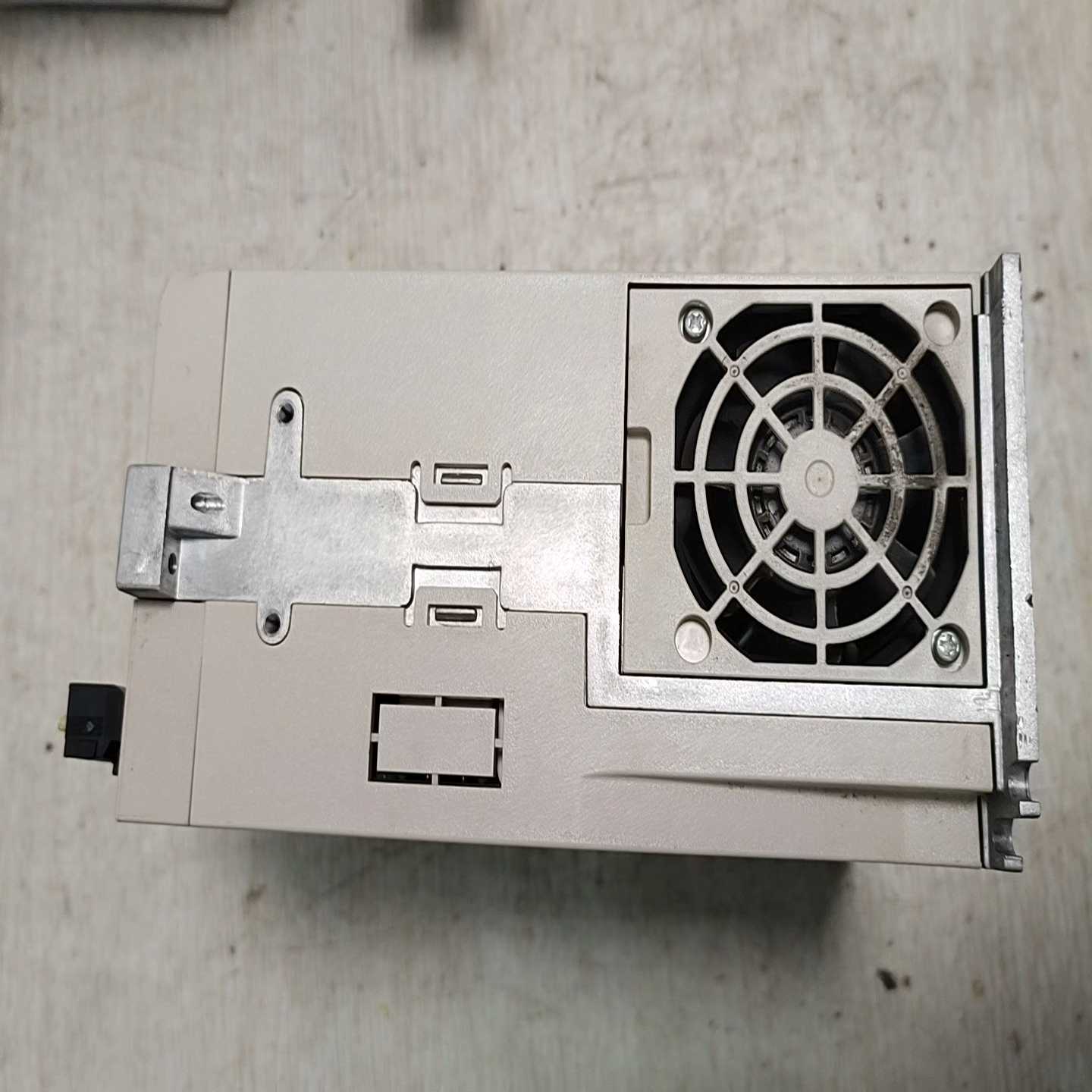 6AV6 542-0CC10-0AX0触摸屏两台，图片~询价