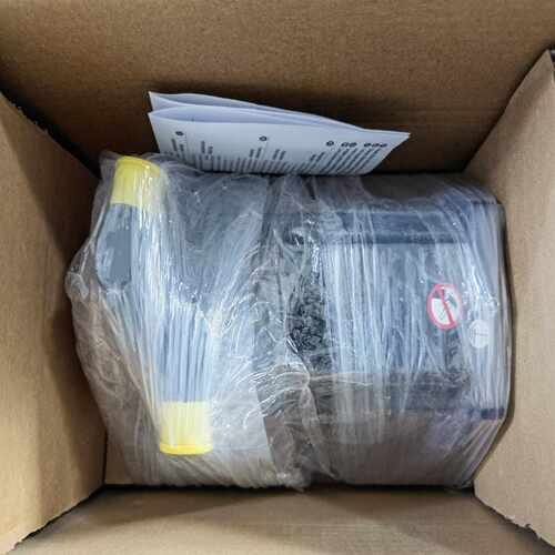 台达伺服一套驱动器型号ASD-B2-1021-B（电子设备）